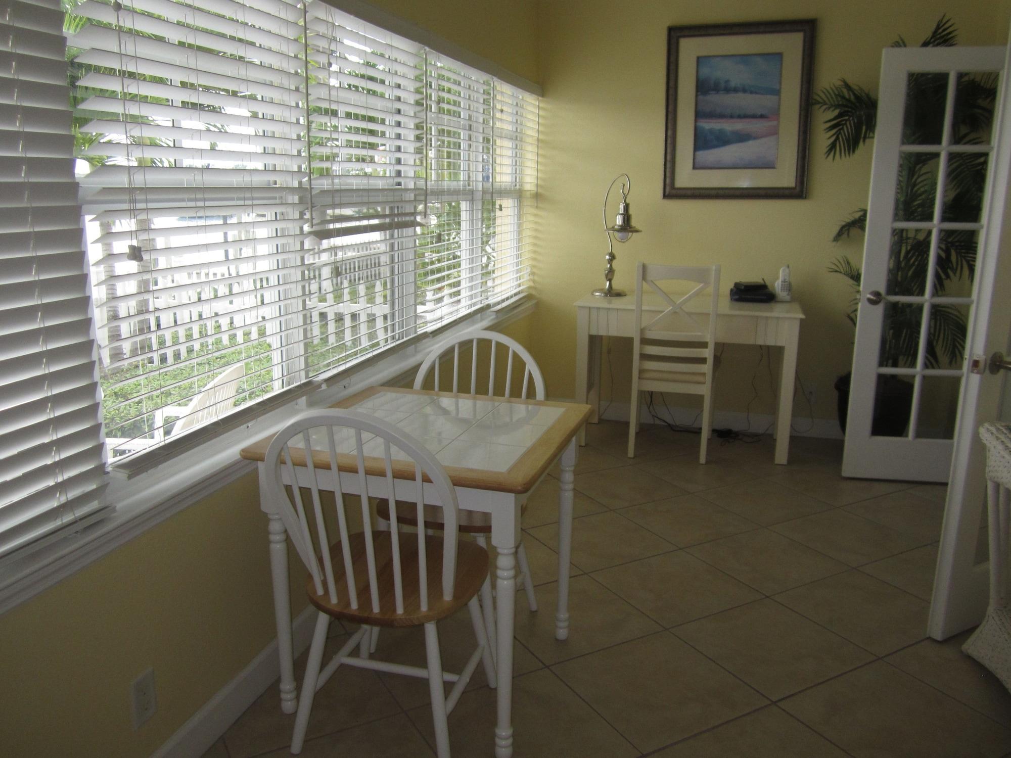 Barefoot Beach Resort Clearwater Beach Exterior photo