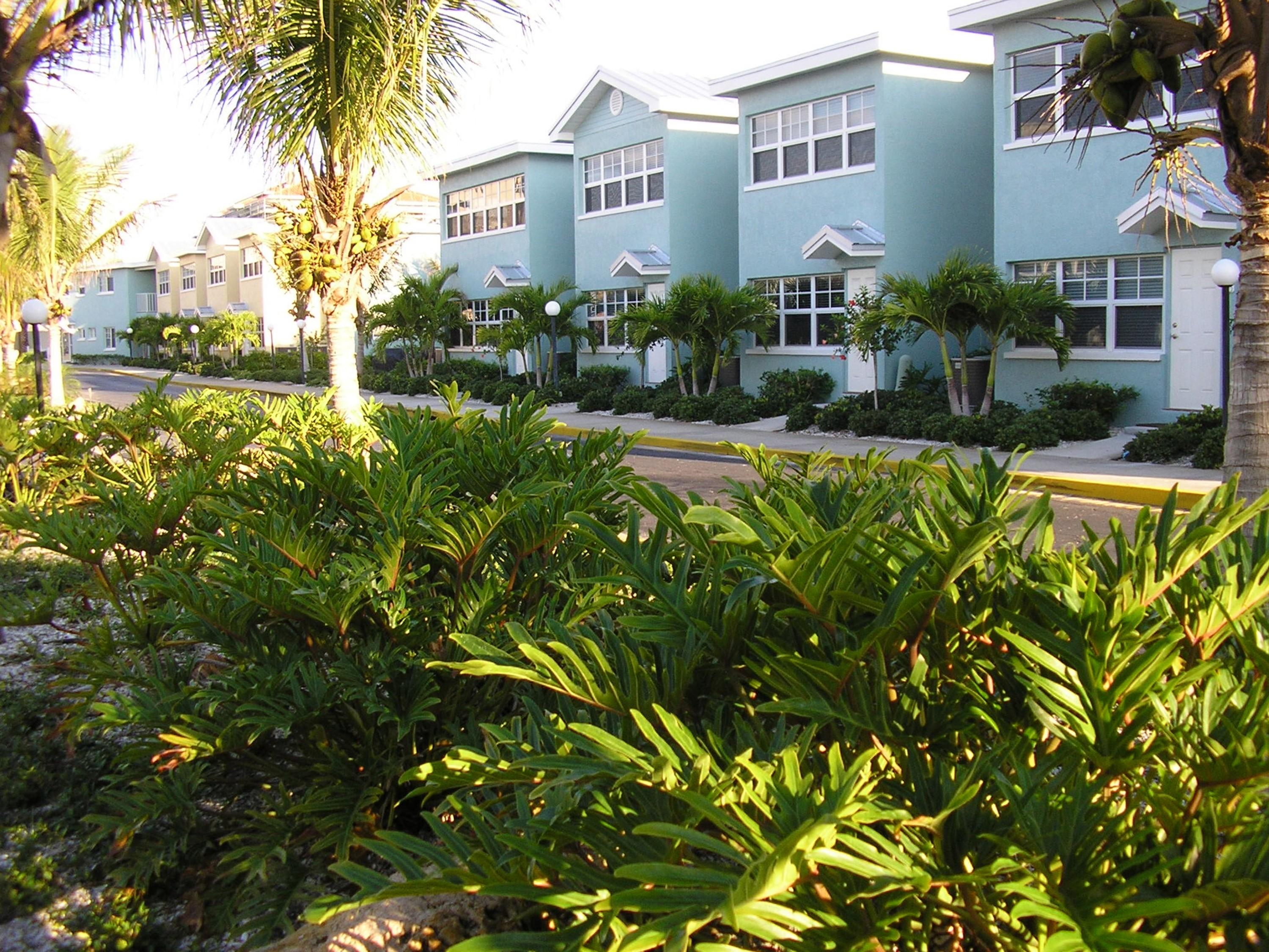 Barefoot Beach Resort Clearwater Beach Exterior photo
