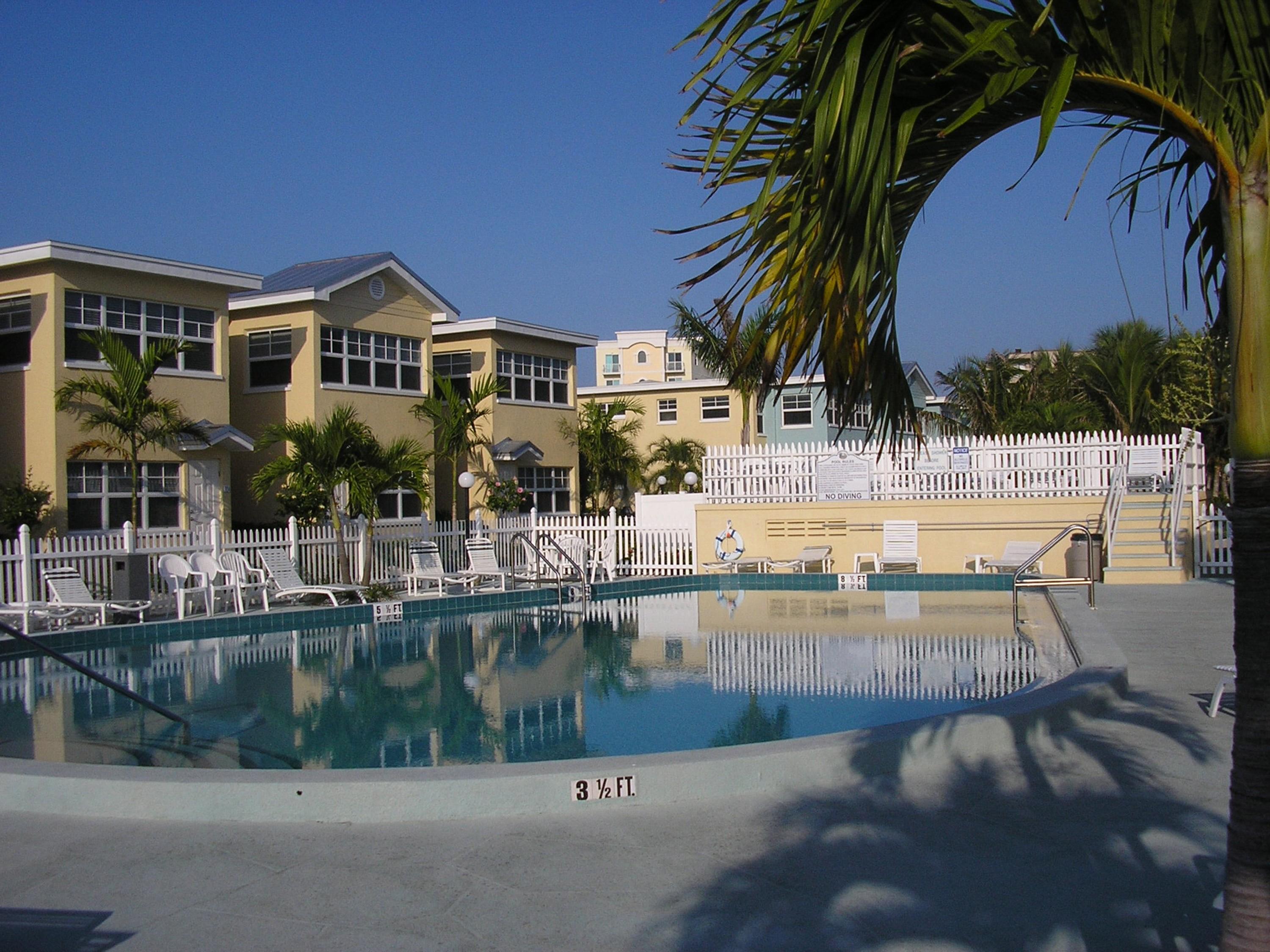 Barefoot Beach Resort Clearwater Beach Exterior photo