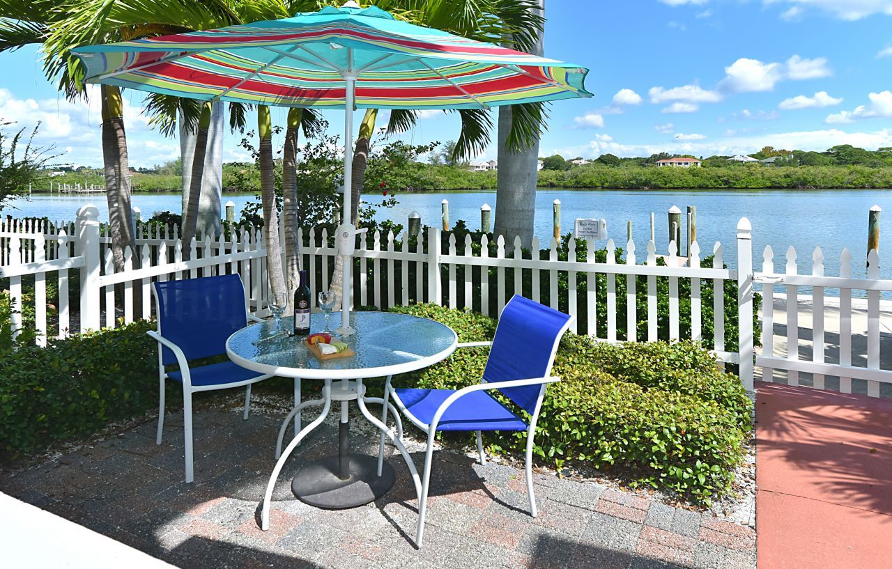 Barefoot Beach Resort Clearwater Beach Exterior photo